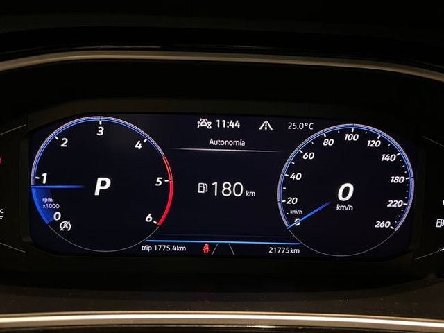 Volkswagen T-Roc R-LINE TDI 150cv DSG. SOLO 20.000km!!!