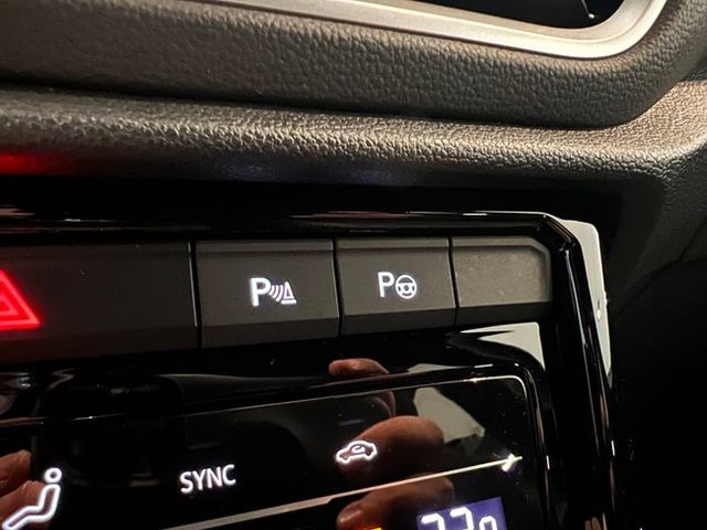 Volkswagen T-Roc R-LINE TDI 150cv DSG. SOLO 20.000km!!!