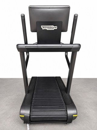 Technogym SKILLRUN Cinta de Correr Alto Rendimient