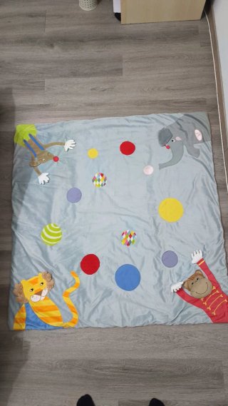 Tappetino imbottito grigio per bambini