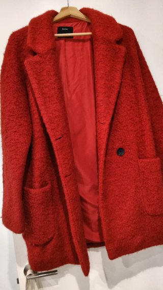 Abrigo Bershka Rojo