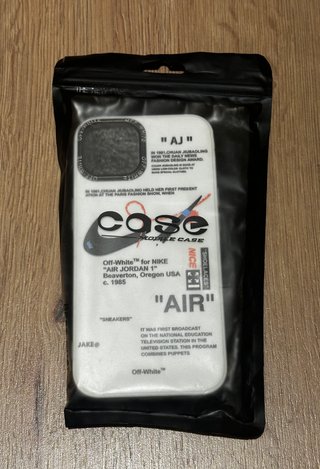 Funda movil iPhone 13/14 Off-White x Nike blanca