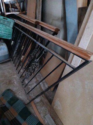 Escalera mármol 2 ¿hay pedaños frentes y roda plan