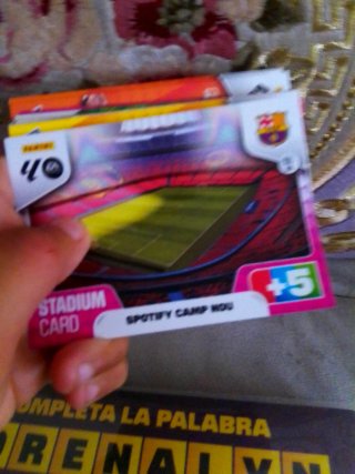 Álbum Adrenalyn XL LaLiga 2025-26 + 12 cartas