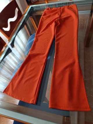 Blusa naranja con volantes y cintura elástica