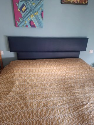 Cabecero de cama polipiel azul marino.