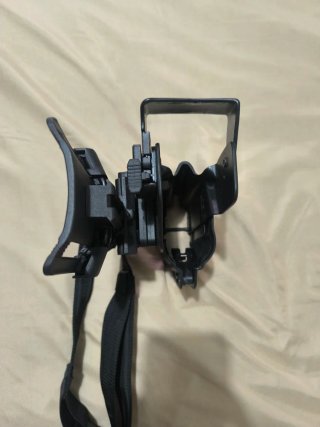 Funda táctica para pistola con linterna