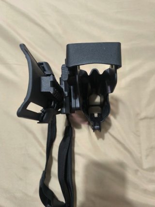 Funda táctica para pistola con linterna