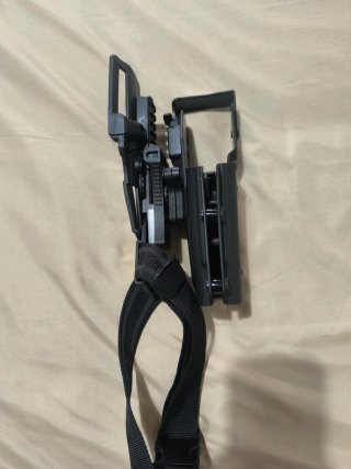 Funda táctica para pistola con linterna