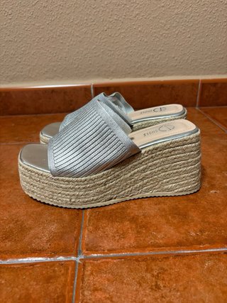 Plataformas plateadas