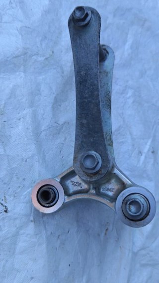 Supporto ammortizzatore MV Agusta Turismo Veloce