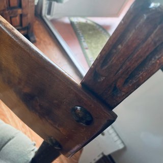 Sillas madera maciza remates metal antiguas