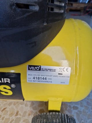 Compresor de aire Powerplus Amarillo