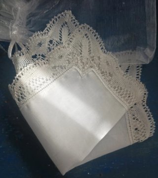 Pañuelo bordado principios siglo XX