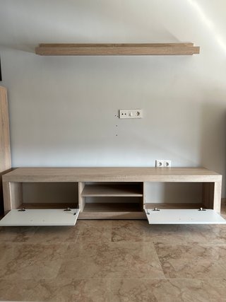 Composición comedor moderno blanco y madera