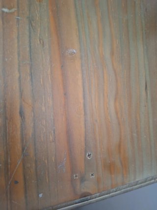 Mesa de luz de madera , ver comoda