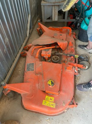 Tractor Kubota B3030 HDB con segadora
