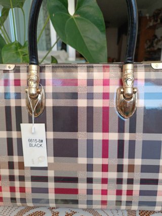 Bolso de mano a cuadros nuevo