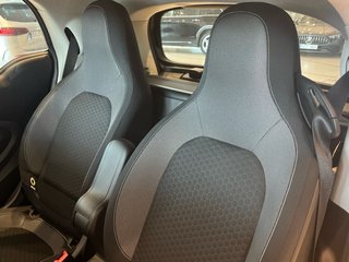 smart fortwo 2024