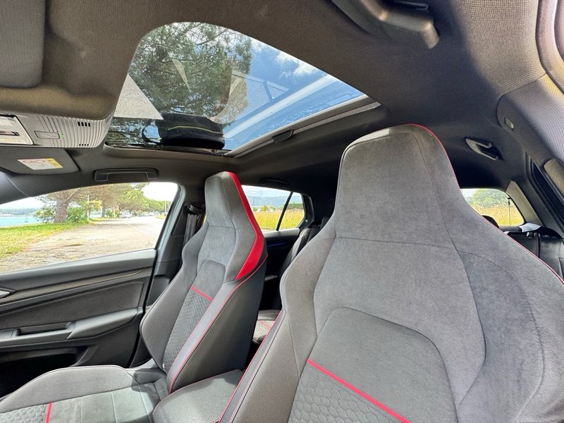 Volkswagen Golf 2022, foto 23
