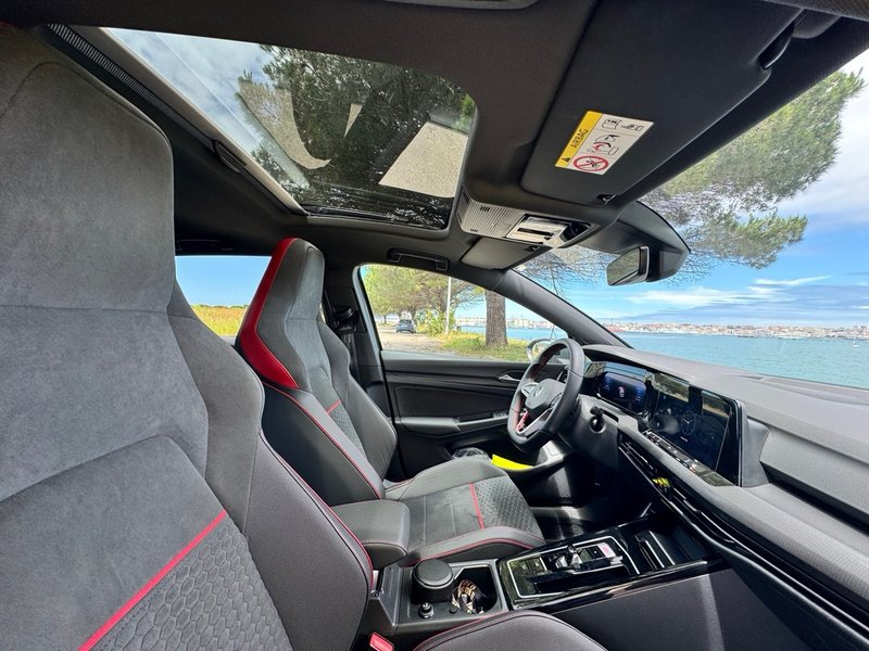 Volkswagen Golf 2022, foto 13