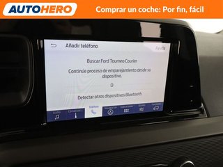 Ford Tourneo Courier 1.0 EcoBoost Titanium