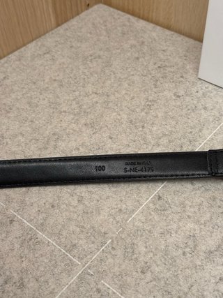 Cinturón Celine Triomphe S-NE-4179 Negro 95cm