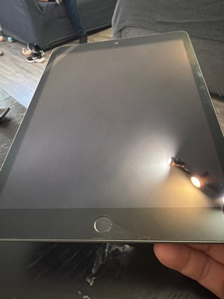 iPad 9ª Gen Space Gray 64GB + Teclado Logitech