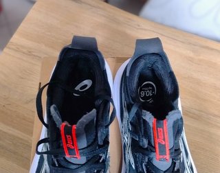 Asics Gel-Nimbus 27 Scarpe Running