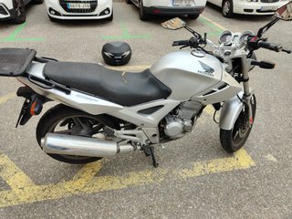 Honda  CB250F