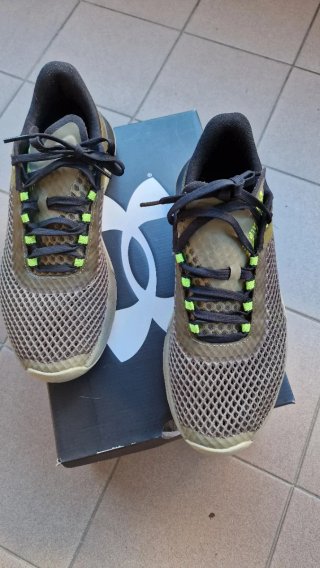 Scarpe Under Armour Uomo Nero/Verde Oliva