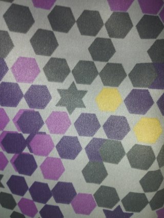 Chaqueta imitación neopreno estampado