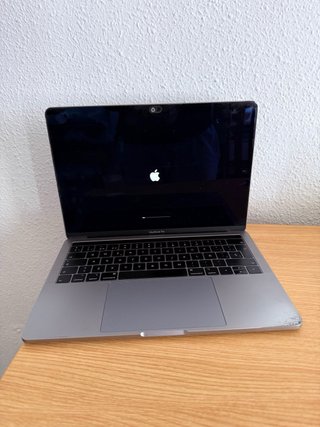 MacBook Pro 13 2019 touch bar SSD i5 4 nucelos