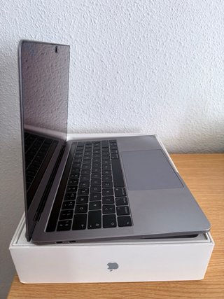 MacBook Pro 13 2019 touch bar SSD i5 4 nucelos