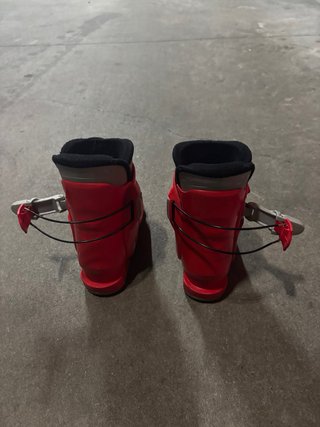 Esquís y botas niño