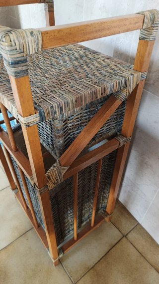Cesto de lavandería de bambú y mimbre
