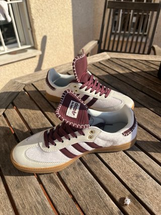 Adidas Samba Talla 39 Rojas y Blancas