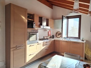 Cucina componibile legno e metallo