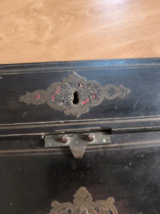 Antigua caja escritorio boulle
