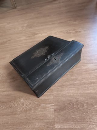 Antigua caja escritorio boulle