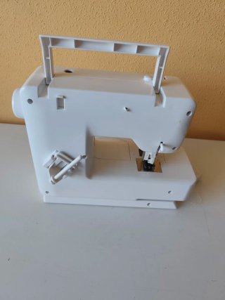 Máquina de coser ItsImagical + Accesorios de niños