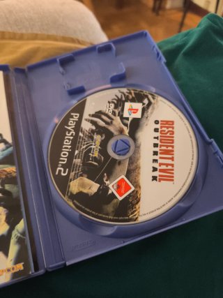 Resident Evil Outbreak PS2