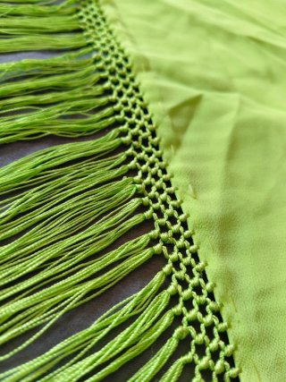 Mantoncillo Flamenco Verde con Flecos