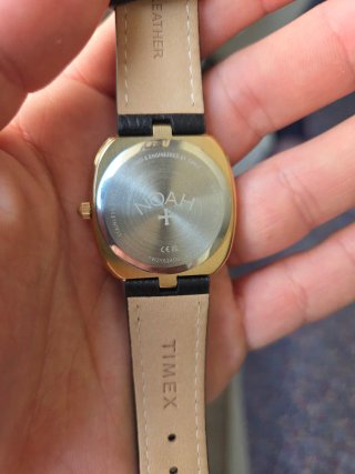 Reloj Timex X Noah Dorado