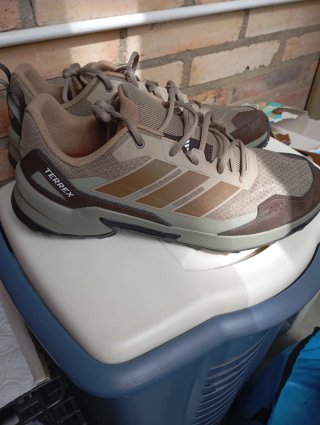 Zapatillas Adidas Talla 45,5 Beige/Marrón