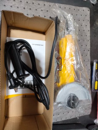 Radial Dewalt