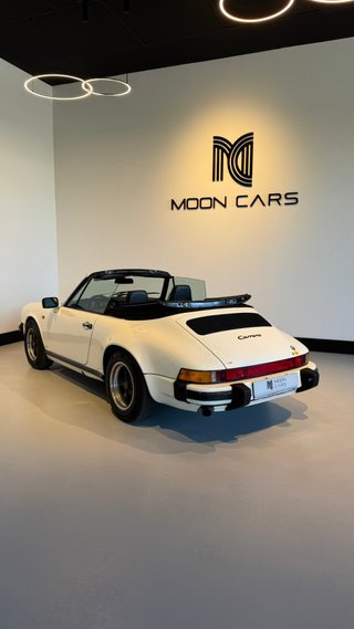 Porsche 911 CARRERA
