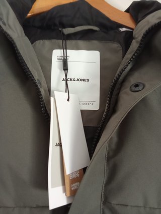 Abrigo plumífero Jack & Jones verde oliva