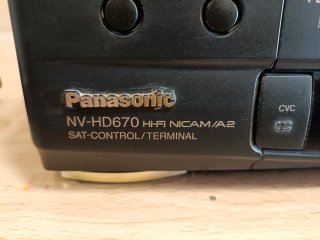 Video VHS estéreo Panasonic y TV para camping
