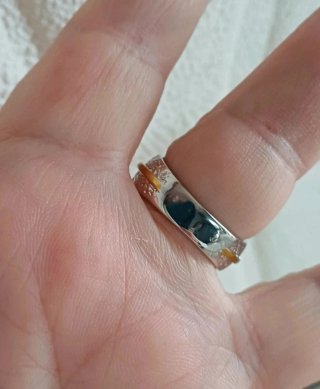 Anello azzurro zircone